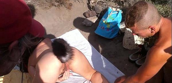  Eva Sumisa. Exhibida por mi Amo en la playa como una zorra. La Tejita -Tenerife